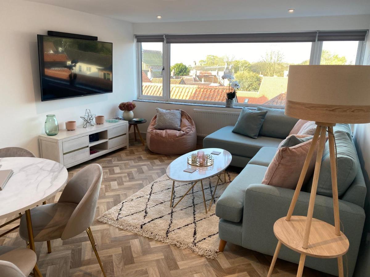 Lees Lookout Holt ,2 Bedroom Luxury Apartment With Private Parking Exterior photo
