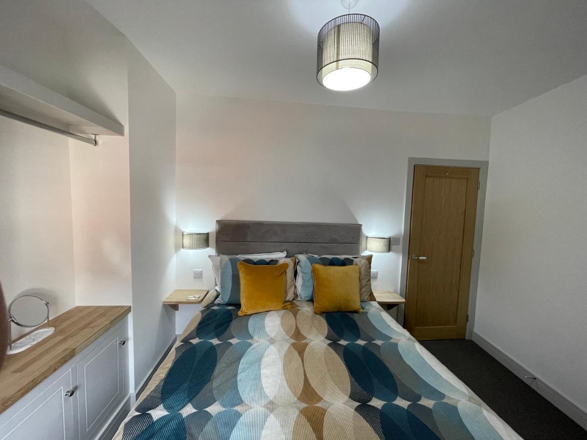 Lees Lookout Holt ,2 Bedroom Luxury Apartment With Private Parking Exterior photo
