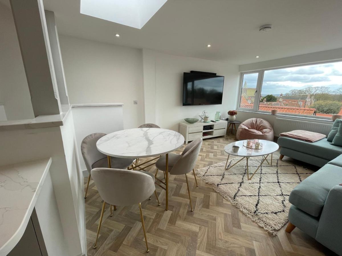 Lees Lookout Holt ,2 Bedroom Luxury Apartment With Private Parking Exterior photo